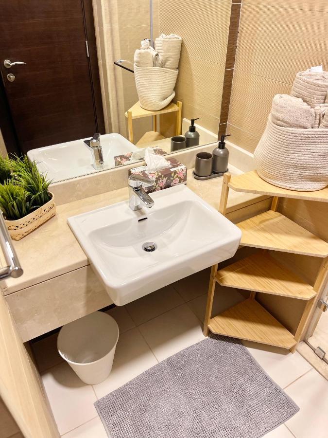 Super Elegant Studio Apartment-Sparkle Tower By Sweet Homes Dubai Eksteriør billede